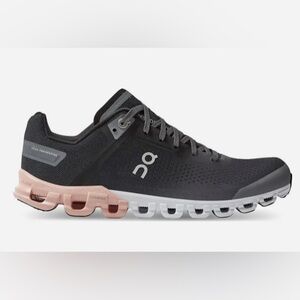 On Cloud Shoes Women’s 9.5 On Cloudflow 3.0 Running Shoe Trainers used